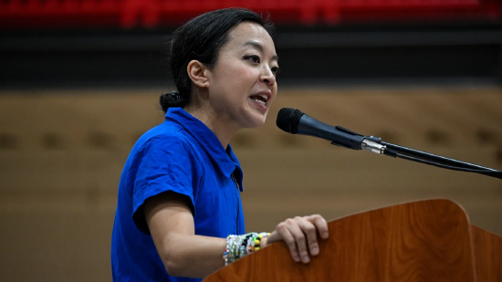 明尼苏达州	、威斯康星州民主党初选再度爆发内斗，中期选举关键选战格局逐步成型